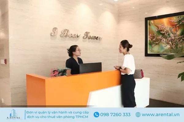Đội ngũ lễ tân chuyên nghiệp tại văn phòng ảo quận Phú Nhuận. Lễ tân văn phòng chuyên nghiệp hỗ trợ tiếp khách, quản lý thư từ.