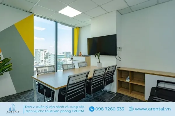 Dịch vụ cho thuê văn phòng ảo Quận 3 đi kèm phòng họp với đầy đủ trang thiết bị chuyên nghiệp. Phòng họp đầy đủ tiện nghi hỗ trợ tiếp khách chuyên nghiệp.