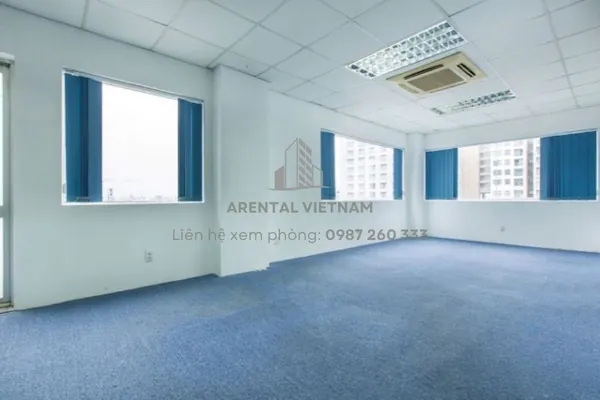 Không gian văn phòng truyền thống 80m2 quận Phú Nhuận.